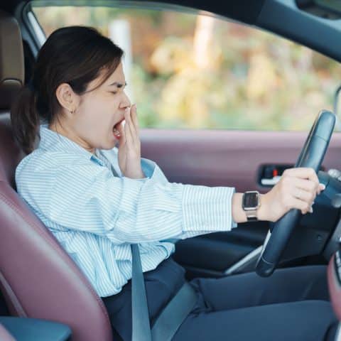Fatiga al volante: riesgos en Bakersfield