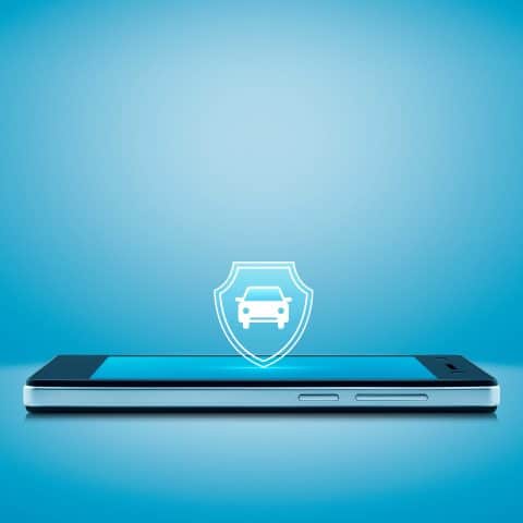 Conductor sin seguro en Los Ángeles: pasos legales