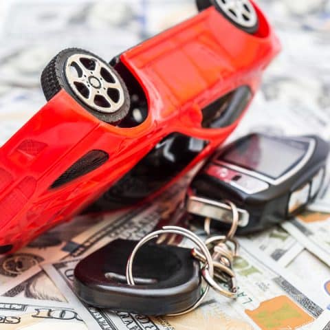 Regulaciones clave para choques en Corona, CA