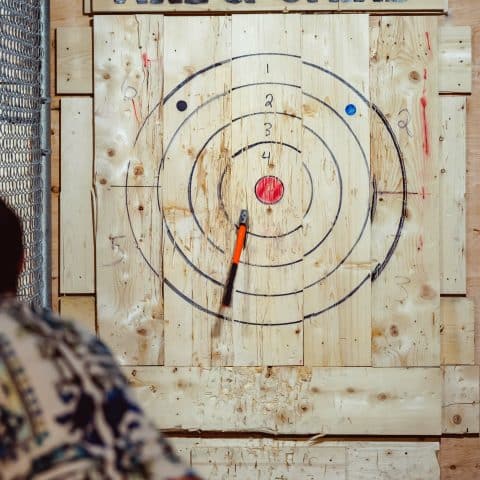 Abogados Especializados En Lesiones Por Lanzamiento De Hacha De Merced