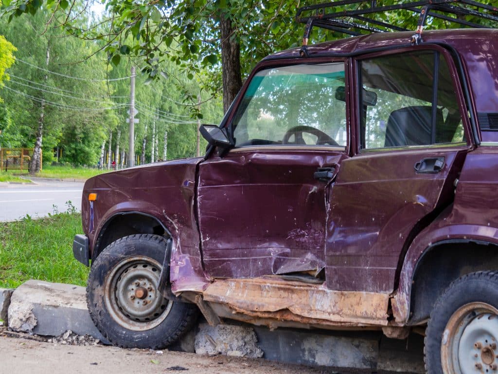 Accidente Tras Conducir Sin Carnet ¿Qué Hacer?